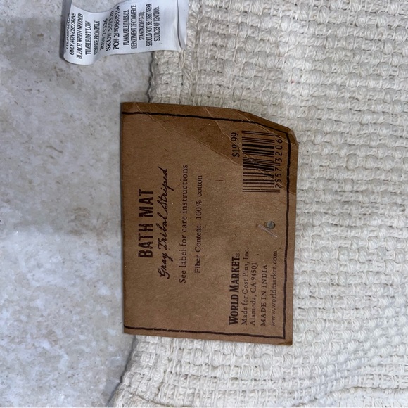 World Market Cream and Black Bath Mat 22” x 34” (1-208) - Picture 7 of 8